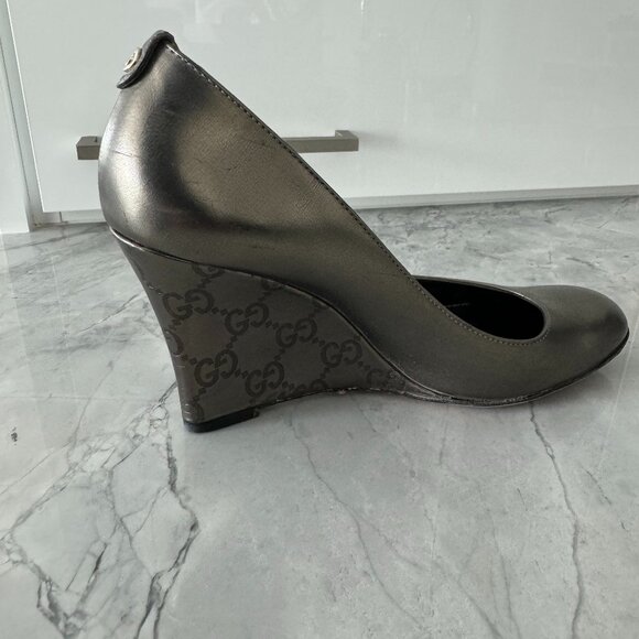 Gucci platinum wedges vintage size 6+ with Box, dusters and booklet Full Set - Picture 1 of 16